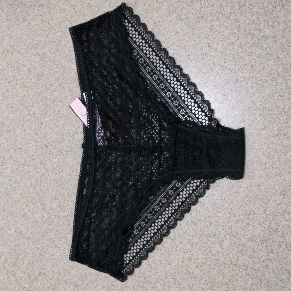 NWT Victoria's Secret Black Lace Cheeky Style Panties Size Small